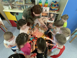 Экскурсия в "Мир научных открытий" Экскурсия в "Мир научных открытий".